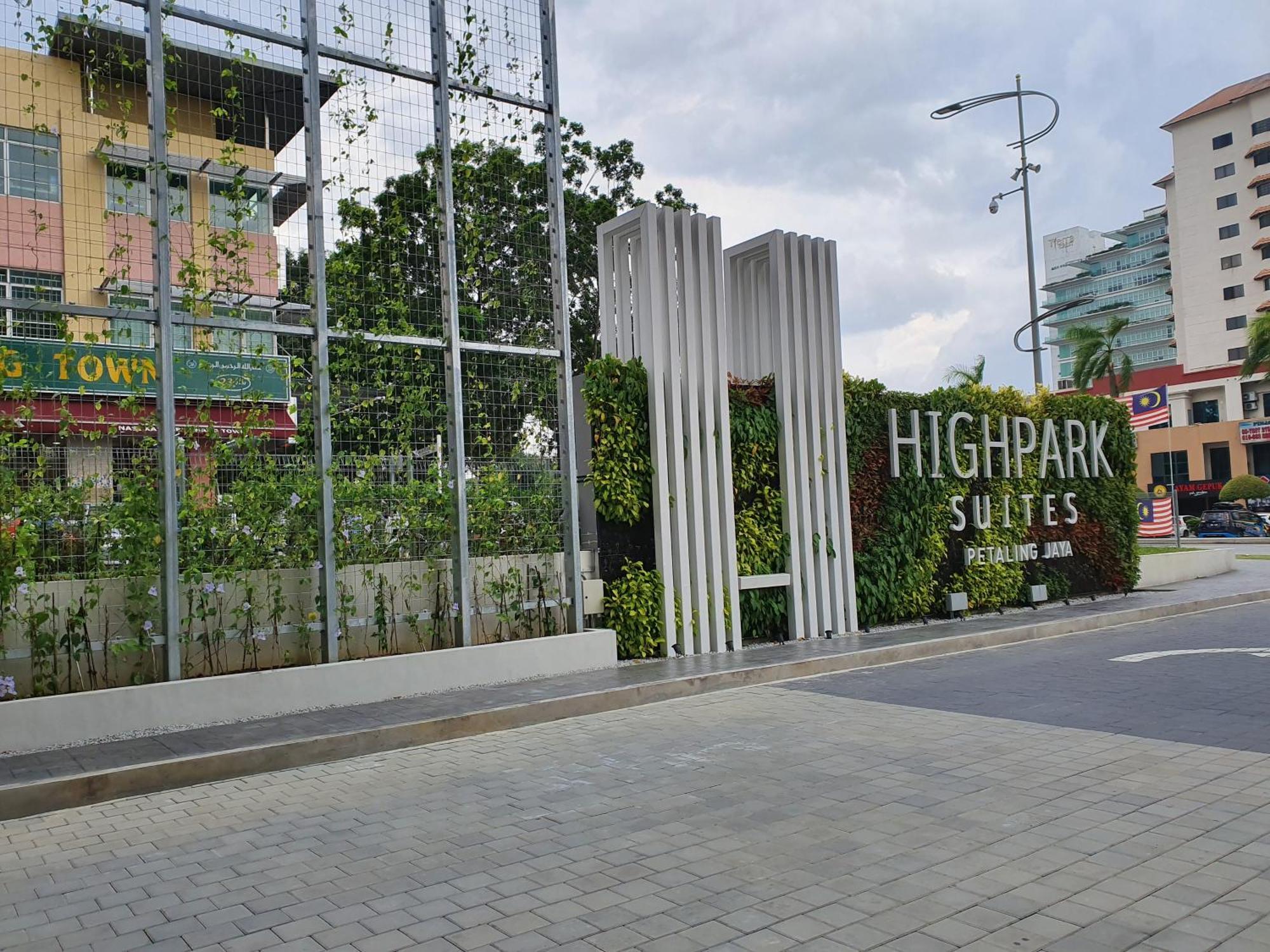 Highpark Suites In Petaling Jaya, Kelana Jaya By Plush Kampong Baharu Sungai Way 外观 照片